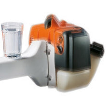 Carica l'immagine nel visualizzatore di Gallery, decespugliatore stihl fs 120 r motore 2 mix