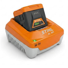Carica l'immagine nel visualizzatore di Gallery, caricabatterie rapido stihl al 301 per batterie ak ap ar agli ioni di litio 36v
