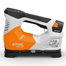 Carica l&#39;immagine nel visualizzatore di Gallery, compressore portatile stihl a batteria koa 20 in set

