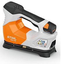 Carica l&#39;immagine nel visualizzatore di Gallery, compressore portatile stihl a batteria koa 20 in set
