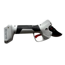 Carica l'immagine nel visualizzatore di Gallery, forbice elettrica professionale castellari ryno 60 18v 700w con lame top shield antiaderenti e taglio massimo 35 mm
