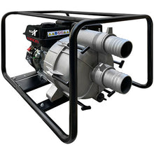 Carica l'immagine nel visualizzatore di Gallery, Robusta ed efficiente la motopompa autoadescante WPG 80DW - 3” è progettata per utilizzi intensivi in ambito agricolo e giardinaggio Ideale per lo svuotamento di acque putride di laghetti pozze e bacini permette il passaggio di solidi fino a 30 mm. Dotata di un potente motore Loncin G200 da 6,5 HP (196 cc) con avviamento a strappo Il corpo in alluminio e la girante in ghisa garantiscono resistenza mentre la struttura ispezionabile facilita manutenzione e pulizia
