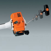 Carica l&#39;immagine nel visualizzatore di Gallery, decespugliatore stihl fs 120 r motore 2 mix
